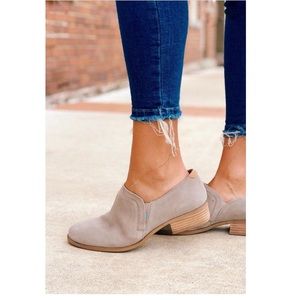 TOMS Shaye Suede Boots | Women | Desert Taupe | 8